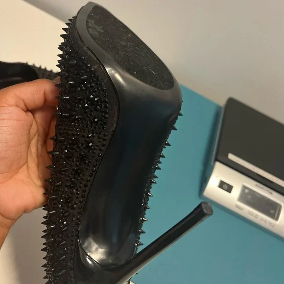 Steve Madden Black Spike Heels Sz 8.5 - Picture 7 of 8